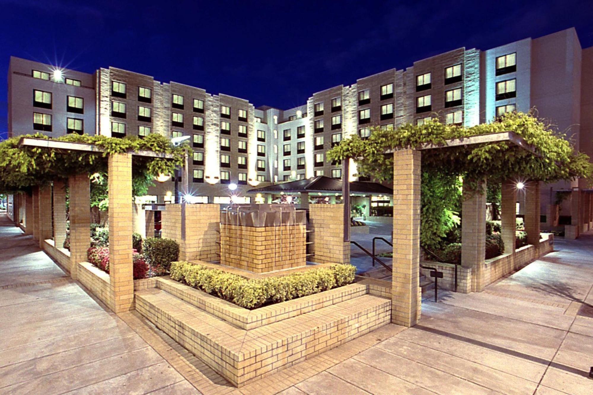 Courtyard Portland Downtown / Convention Center Hotel Exterior foto
